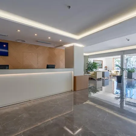 Mirador 4*